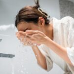 Πόσο συχνά πρέπει να πλένετε το πρόσωπό σας